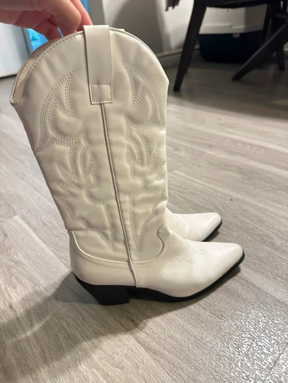 princess polly white cowboy boots size 6